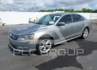 2014 Volkswagen Passat photo