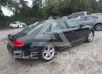 2014 Volkswagen Passat photo