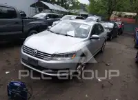 2014 Volkswagen Passat photo