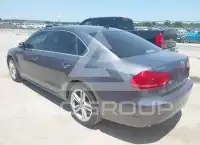 2014 Volkswagen Passat photo