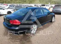 2014 Volkswagen Passat photo