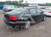2014 Volkswagen Passat photo