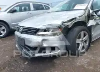 2014 Volkswagen Jetta photo