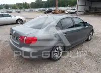 2014 Volkswagen Jetta photo