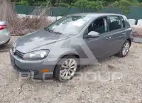2014 Volkswagen GOLF photo