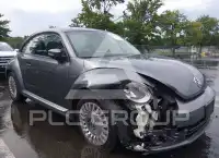 2014 Volkswagen BEETLE photo