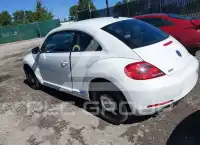 2014 Volkswagen BEETLE photo