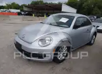 2014 Volkswagen BEETLE фото