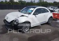 2014 Volkswagen BEETLE photo