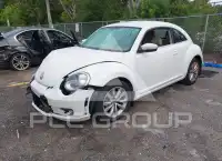 2014 Volkswagen BEETLE фото