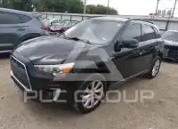 2015 Mitsubishi OUTLANDER photo