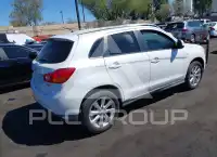 2015 Mitsubishi OUTLANDER фото