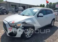 2015 Mitsubishi OUTLANDER фото