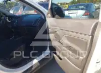 2015 Mitsubishi OUTLANDER фото