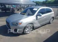 2015 Mitsubishi OUTLANDER фото