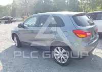 2015 Mitsubishi OUTLANDER фото