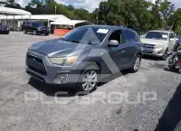 2015 Mitsubishi OUTLANDER фото