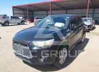 2015 Mitsubishi OUTLANDER фото