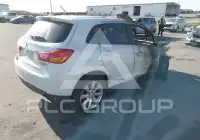 2015 Mitsubishi OUTLANDER фото
