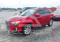 2015 Mitsubishi OUTLANDER фото