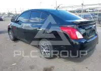 2015 Nissan VERSA photo