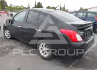 2015 Nissan VERSA photo