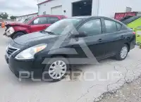 2015 Nissan VERSA photo