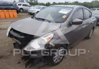 2015 Nissan VERSA фото