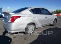 2015 Nissan VERSA фото