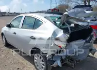 2015 Nissan VERSA фото