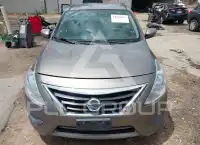 2015 Nissan VERSA photo