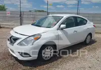 2015 Nissan VERSA photo