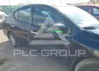 2015 Nissan VERSA фото