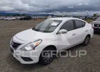 2015 Nissan VERSA photo