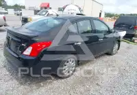 2015 Nissan VERSA photo
