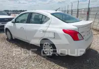 2015 Nissan VERSA photo