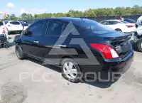 2015 Nissan VERSA photo