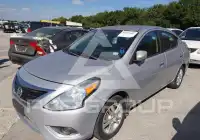 2015 Nissan VERSA фото