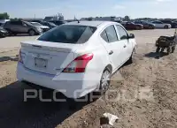 2015 Nissan VERSA фото