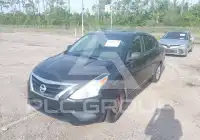 2015 Nissan VERSA photo