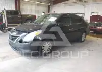 2015 Nissan VERSA фото
