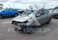 2015 Nissan VERSA фото