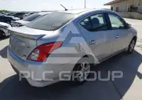 2015 Nissan VERSA фото