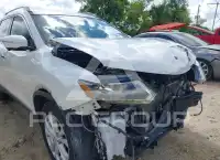 2015 Nissan ROGUE photo