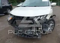 2015 Nissan ROGUE photo