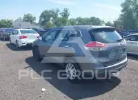2015 Nissan ROGUE photo