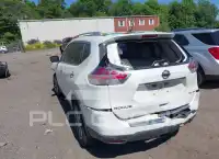 2015 Nissan ROGUE photo
