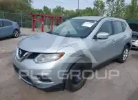 2015 Nissan ROGUE photo