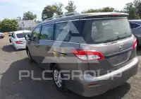 2015 Nissan QUEST photo