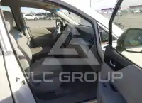 2015 Nissan QUEST photo